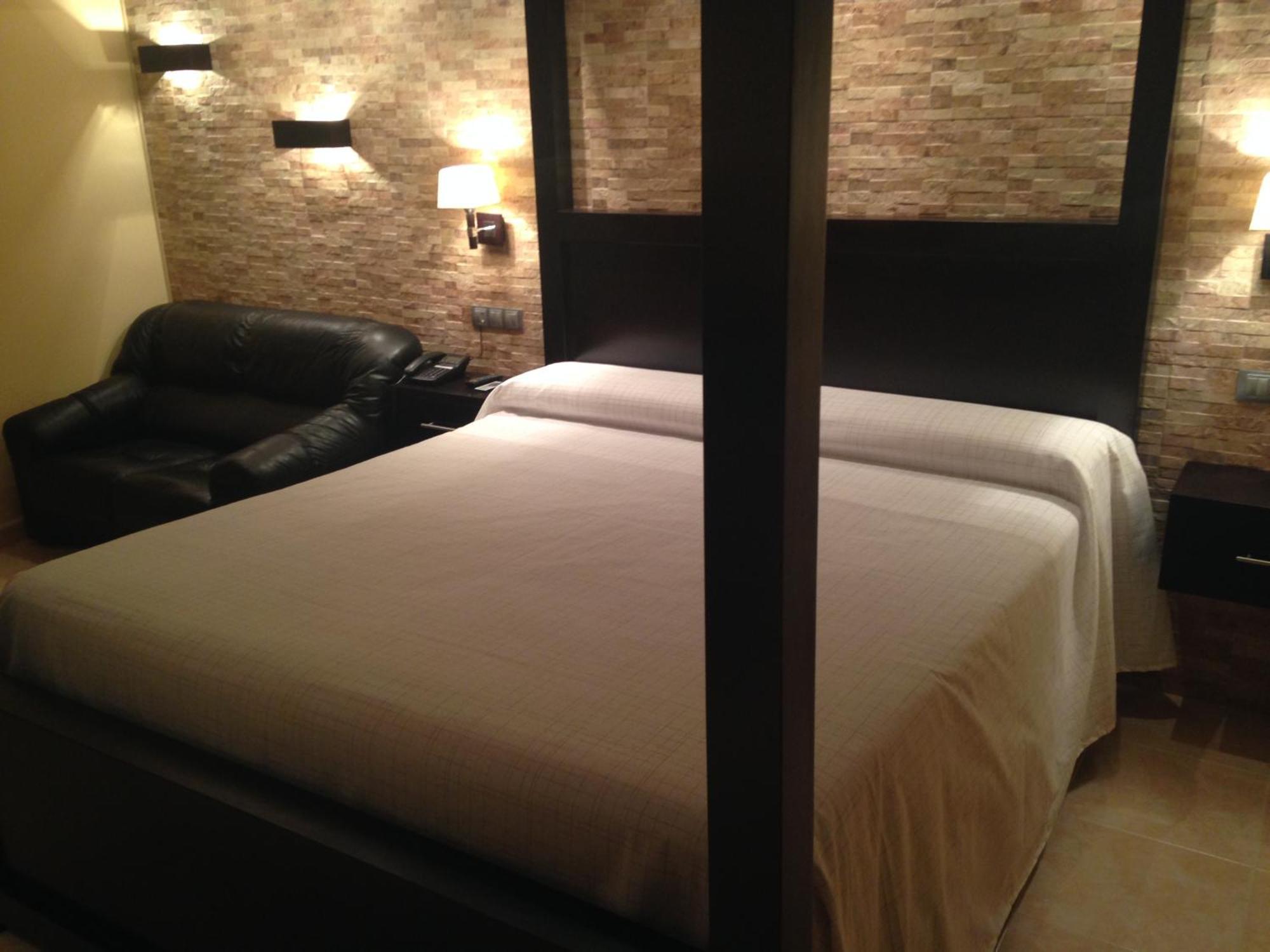 Hotel Don Juan 푸엔테드제나브 객실 사진