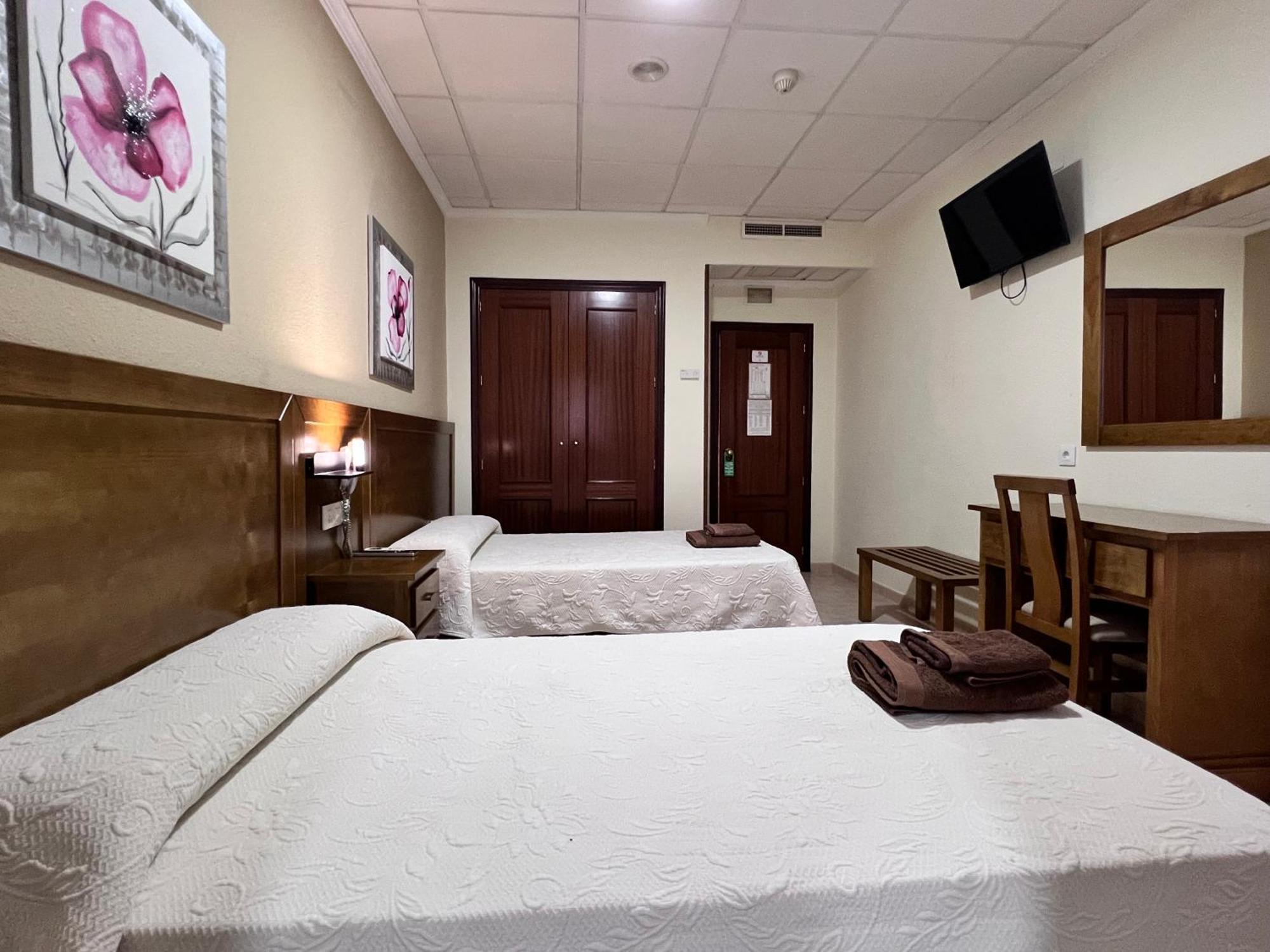 Hotel Don Juan 푸엔테드제나브 외부 사진
